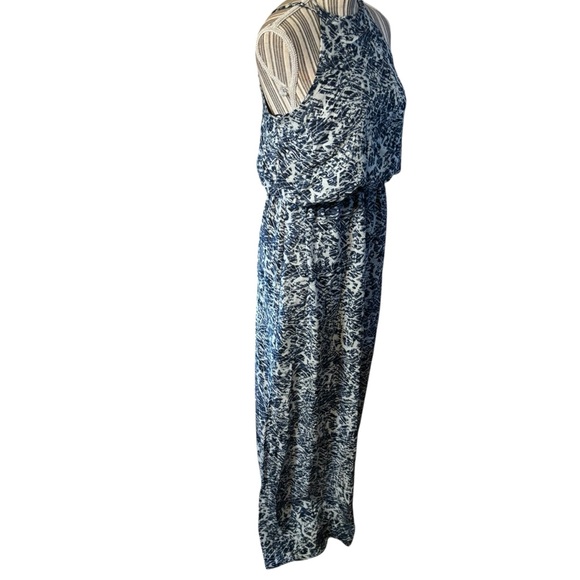 One Clothing Maxi Dress Medium Blue White Patterned Sleeveless Elastic Waist - Picture 5 of 16